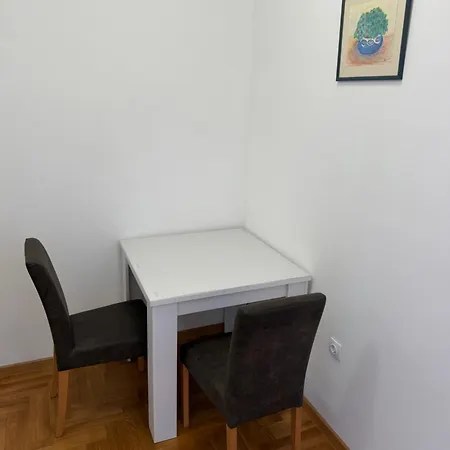 Hladovina 2 Apartman Trebinje